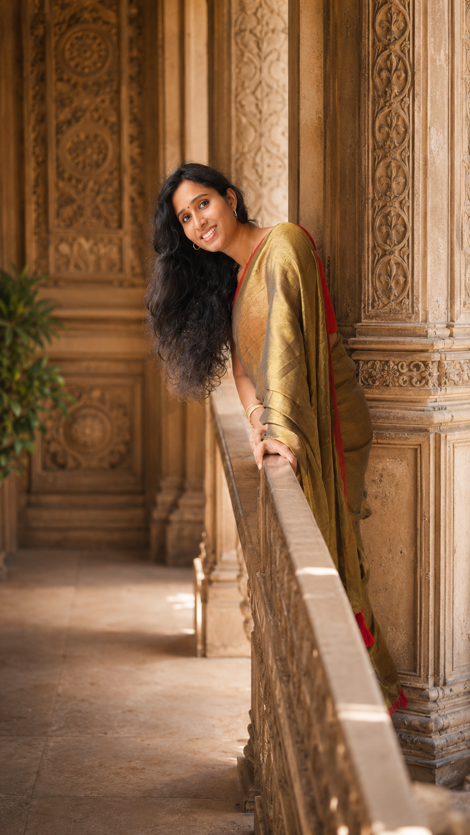 Gold Bengal tissue saree, view 3 | Lolak Boutique